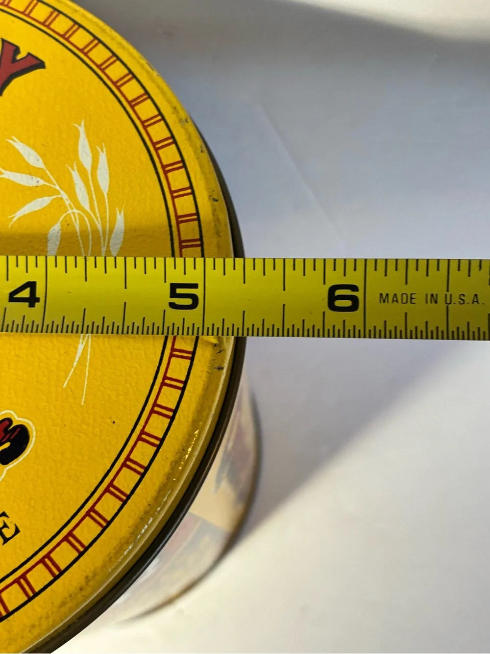 Quaker Rolled White Oats Vintage Yellow Red Tin - Quaker